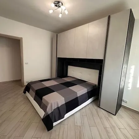 Apartment Trilocale 5 Posti Letto *